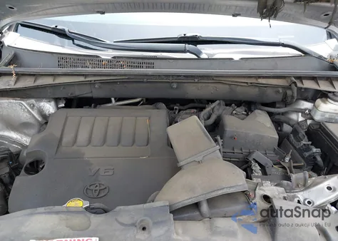 2014 Toyota Highlander Le V6 z USA, uszkodzony, nr VIN 5TDBKRFH4ES048559